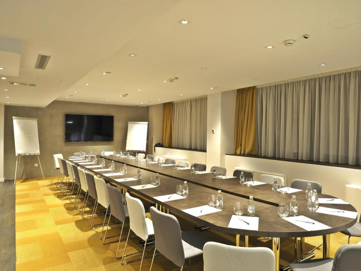 Envoy Hotel Belgrade Extérieur photo
